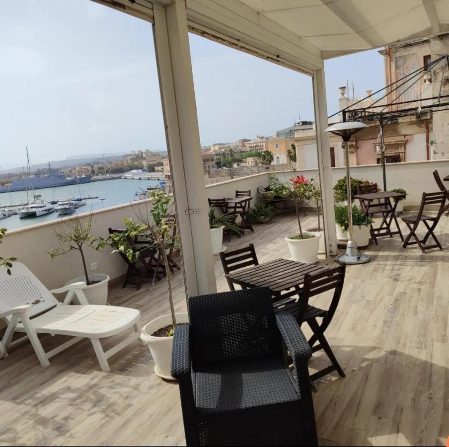 Alojamento de Acomodação e Pequeno-almoço Marina Di Ortigia *